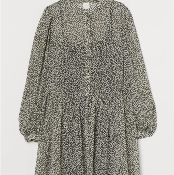 2/$25 NWT H&M Wide-cut Dress - Picture 1 of 2